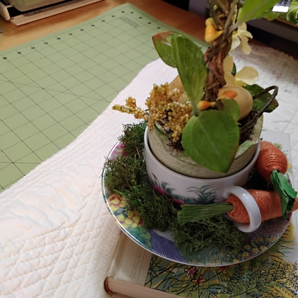 3888 Cup & Saucer Book And Floral Bunny Planter with Carrots - Picture 2 of 6